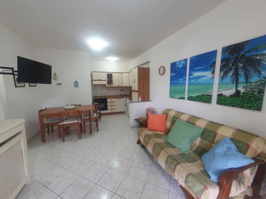 Ccc Holiday Properties Le Vele Ccc 蒙塔尔托迪卡斯特罗 外观 照片